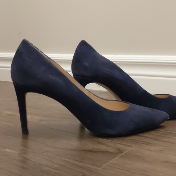 High heels - Picture 2 of 2